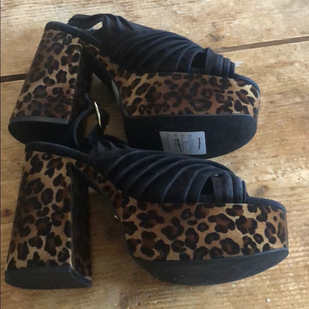 Free People X Jeffrey Campbell Joni Leopard Pumps - Picture 5 of 7